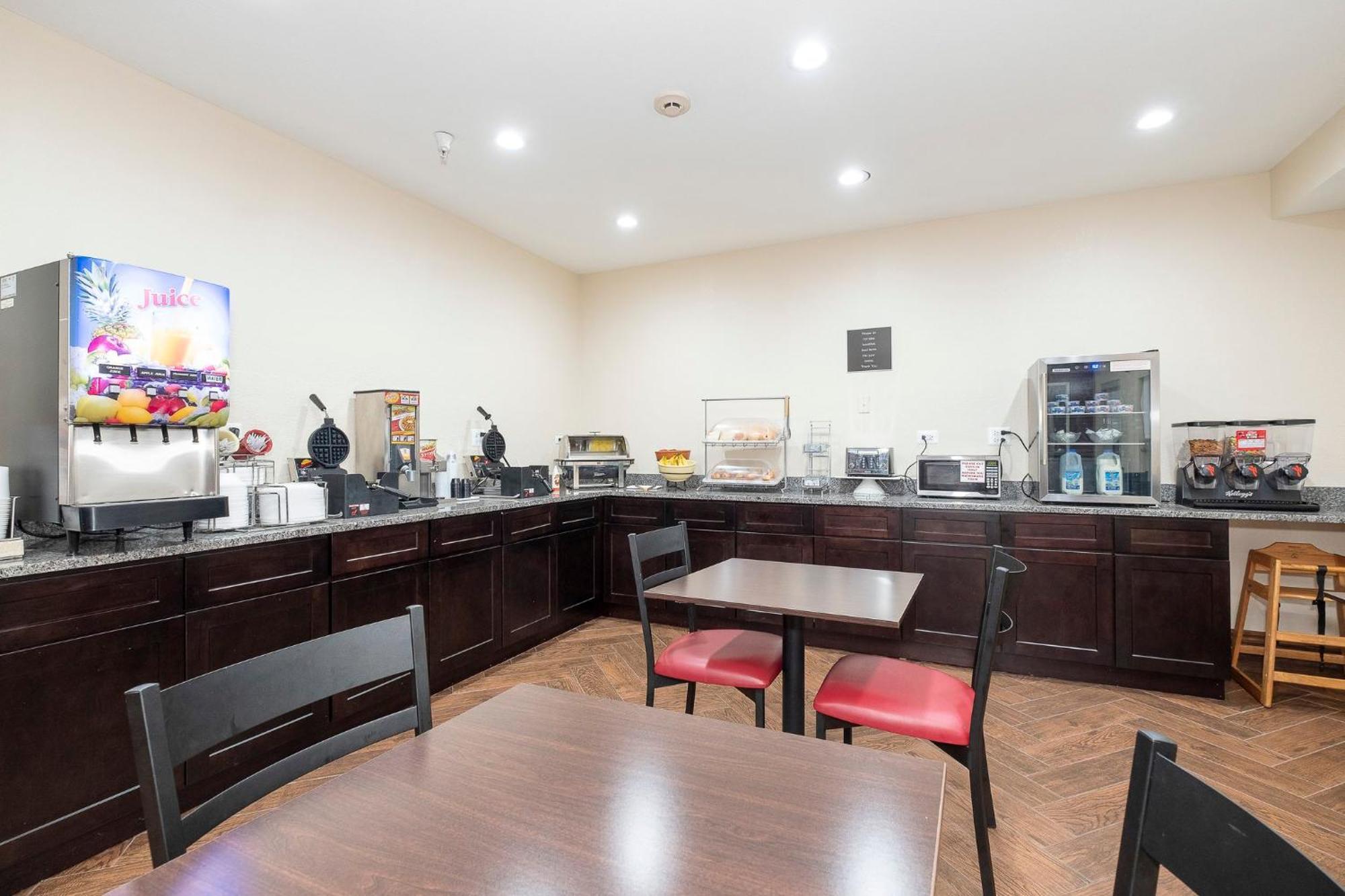 红顶套房酒店-莫尼 Monee 外观 照片